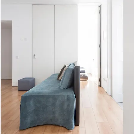 サービスト バイシャ アパート